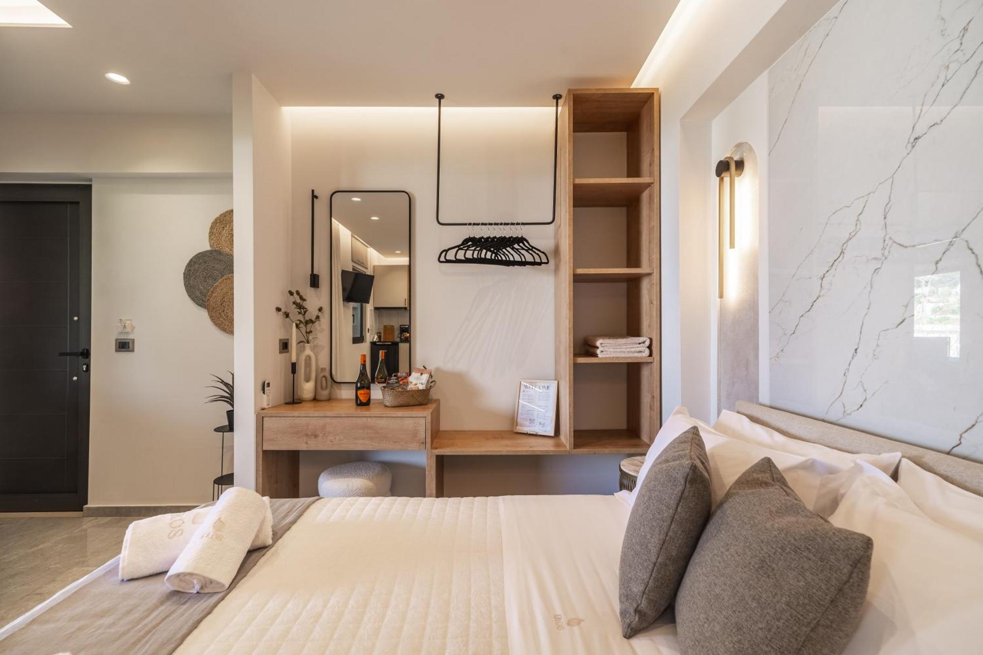 Eros Luxury Suites レティムノ エクステリア 写真